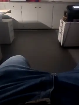 Snapshot of stunning_stallion chatting on 02/21/26, 05:03 stunning stallion online show from 02/21/26, 05:03