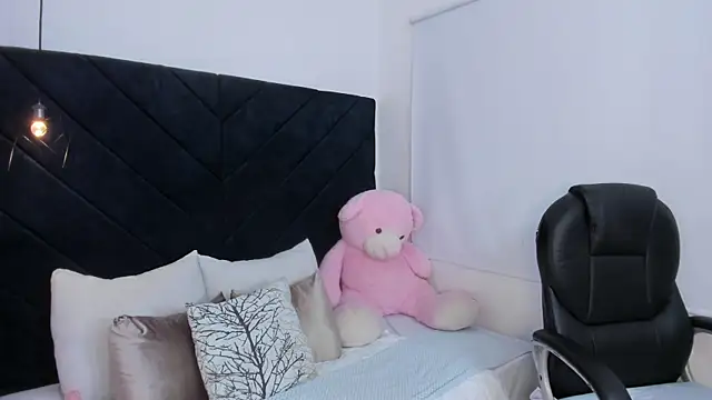 kate lua online show from 02/04/26, 12:00