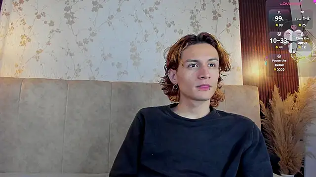 Snapshot of DarcyCullen chatting on 09/16/25, 11:44 DarcyCullen online show from 09/16/25, 11:44