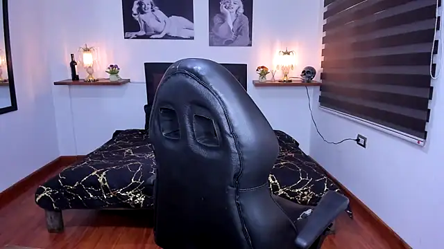 Barbara Jonesss 4 online show from 10/08/25, 07:55