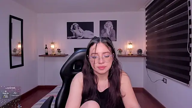 Barbara Jonesss 4 online show from 10/23/25, 07:23