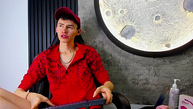 Snapshot of Deivid_oficial20 chatting on 10/07/25, 08:28 Deivid oficial20 online show from 10/07/25, 08:28