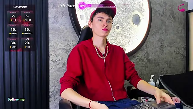 Snapshot of Deivid_oficial20 chatting on 10/13/25, 07:58 Deivid oficial20 online show from 10/13/25, 07:58