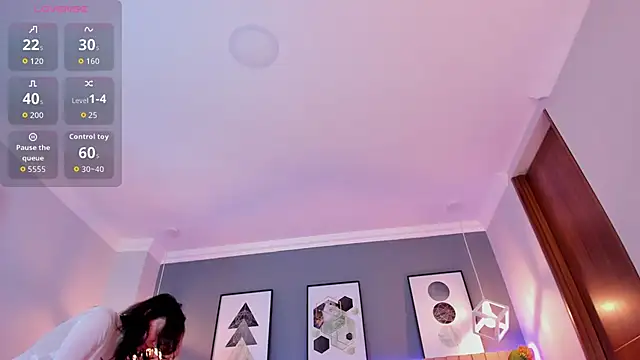 Snapshot of Nina_Ford chatting on 11/25/25, 03:06 Nina Ford online show from 11/25/25, 03:06