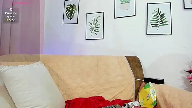 Karol w11 online show from 10/23/25, 07:12