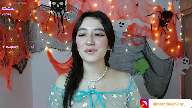 Snapshot of AlessandraLB chatting on 09/29/25, 10:31 AlessandraLB online show from 09/29/25, 10:31