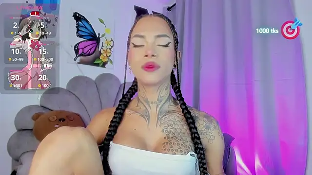 Snapshot of michell_danna chatting on 04/04/26, 02:54 michell danna online show from 04/04/26, 02:54
