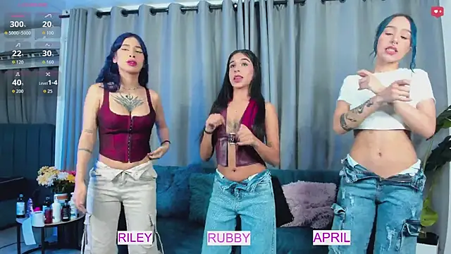 Evil Giirls online show from 05/24/26, 02:27