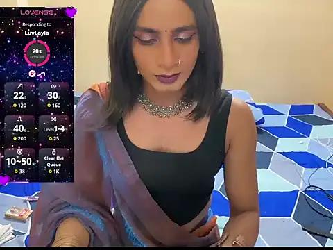 Snapshot of LuvLayla chatting on 04/26/26, 09:01 LuvLayla online show from 04/26/26, 09:01