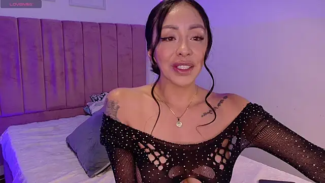 Snapshot of MarianaSandoval27 chatting on 05/30/26, 02:47 MarianaSandoval27 online show from 05/30/26, 02:47