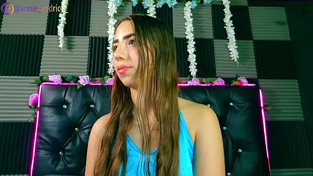  leda swan  online show from 02/03/26, 01:27