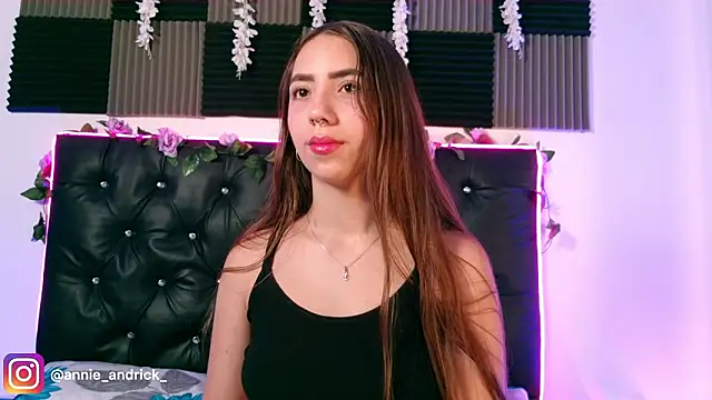  leda swan  online show from 03/18/26, 11:13