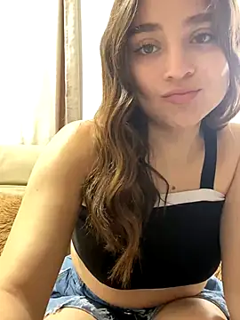 Snapshot of mia_evanss26 chatting on 10/01/25, 08:15 mia evanss26 online show from 10/01/25, 08:15