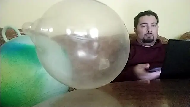 Snapshot of Joseph1Arnold chatting on 11/12/25, 11:10 Joseph1Arnold online show from 11/12/25, 11:10