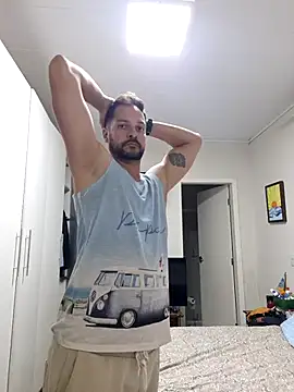 Snapshot of dancaEstrip chatting on 12/16/25, 12:37 dancaEstrip online show from 12/16/25, 12:37