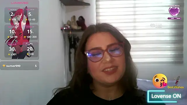 Snapshot of Vesper_Vixen chatting on 10/04/25, 02:04 Vesper Vixen online show from 10/04/25, 02:04