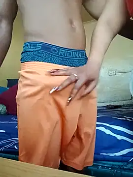 Snapshot of CARAMELSD chatting on 10/02/25, 03:19 CARAMELSD online show from 10/02/25, 03:19