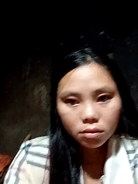 Snapshot of omiu-baby chatting on 10/03/25, 10:29 omiu-baby online show from 10/03/25, 10:29