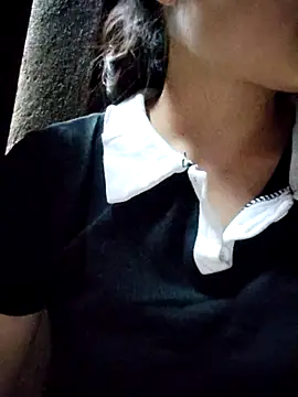 Snapshot of omiu-baby chatting on 07/29/26, 12:42 omiu-baby online show from 07/29/26, 12:42
