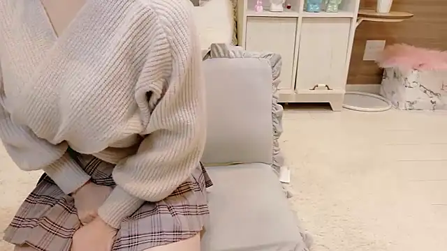 Snapshot of Riria-riri chatting on 10/06/25, 07:17 Riria-riri online show from 10/06/25, 07:17