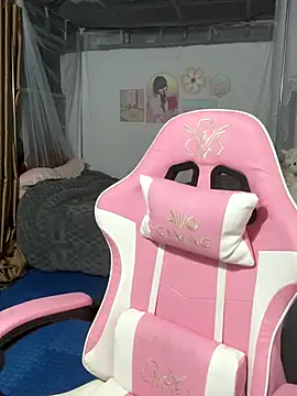 SarahBeii online show from 10/10/25, 03:38