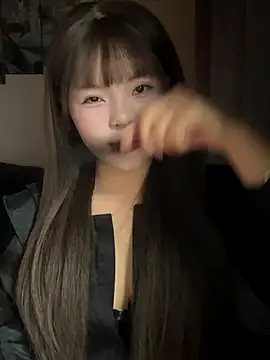 SarahBeii online show from 11/17/25, 03:12