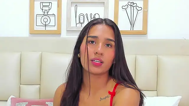 Snapshot of EbonyLudovica chatting on 11/15/25, 03:15 EbonyLudovica online show from 11/15/25, 03:15