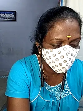 umashreetamil online show from 11/15/25, 03:37