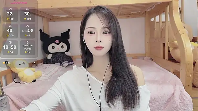 Snapshot of Sue101010 chatting on 09/27/25, 08:30 Sue101010 online show from 09/27/25, 08:30