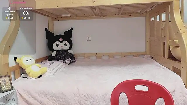 Snapshot of Sue101010 chatting on 09/28/25, 07:47 Sue101010 online show from 09/28/25, 07:47