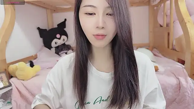 Snapshot of Sue101010 chatting on 10/05/25, 06:12 Sue101010 online show from 10/05/25, 06:12