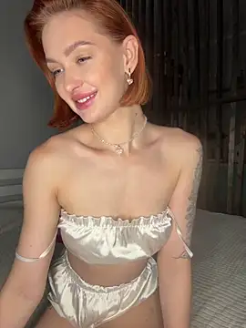 LittleFox    online show from 05/23/26, 06:18