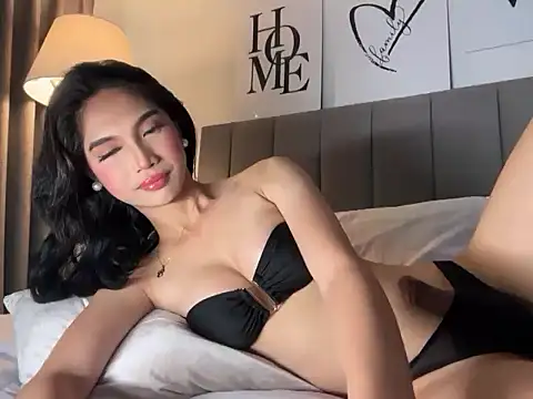 Snapshot of yourladycess_ chatting on 03/06/26, 04:53 yourladycess online show from 03/06/26, 04:53