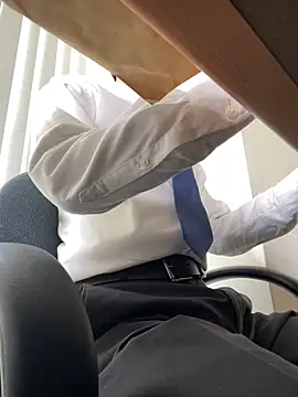 Snapshot of Daddygarry chatting on 03/05/26, 06:09 Daddygarry online show from 03/05/26, 06:09