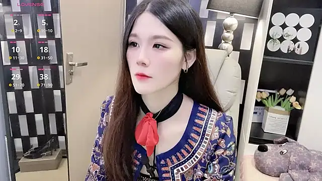 Yueyue-MM online show from 11/26/25, 01:39