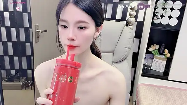 Yueyue-MM online show from 05/18/26, 04:13
