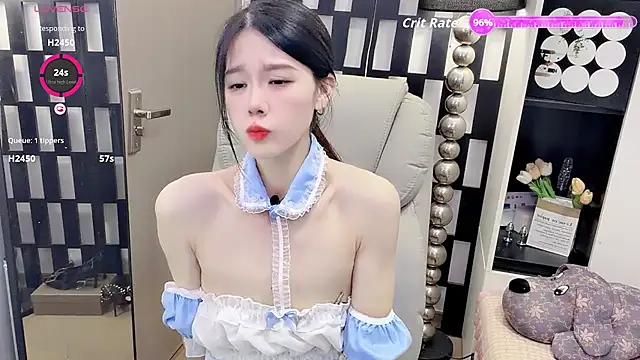 Yueyue-MM online show from 05/19/26, 01:56