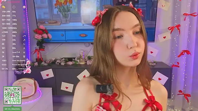 ElfredaTupy online show from 03/08/26, 07:17