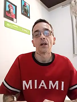 dinho carioca online show from 09/09/25, 02:05