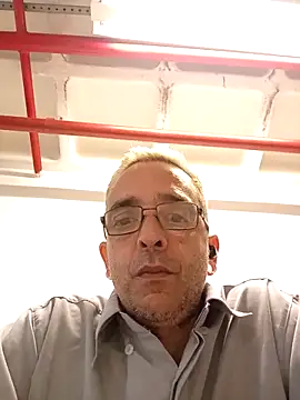 Snapshot of dinho_carioca chatting on 03/18/26, 12:52 dinho carioca online show from 03/18/26, 12:52