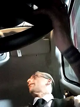 Snapshot of dinho_carioca chatting on 04/07/26, 12:00 dinho carioca online show from 04/07/26, 12:00