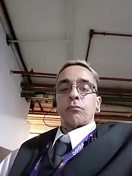 Snapshot of dinho_carioca chatting on 04/16/26, 09:04 dinho carioca online show from 04/16/26, 09:04