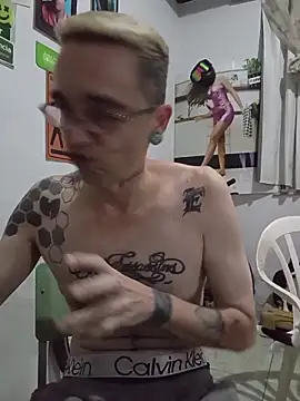 Snapshot of dinho_carioca chatting on 04/23/26, 07:38 dinho carioca online show from 04/23/26, 07:38