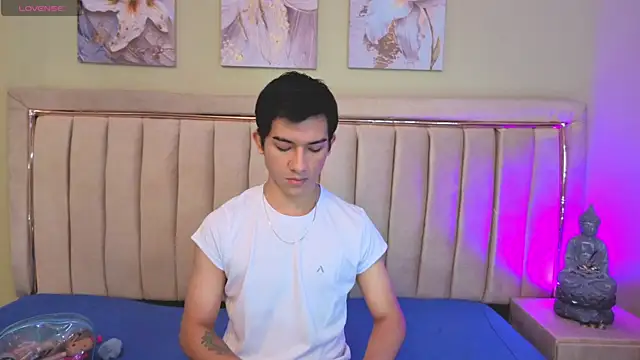 Jessyy Mateus online show from 10/12/25, 04:33