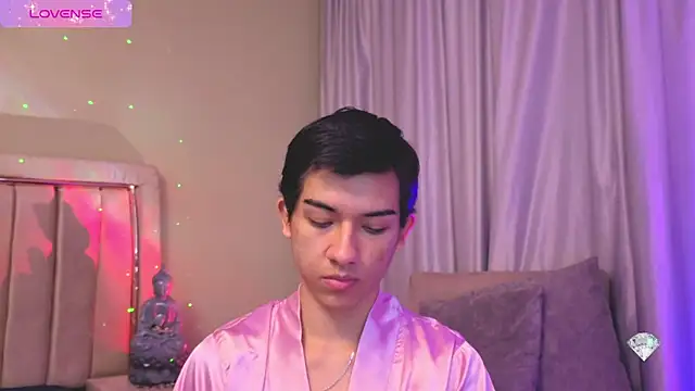 Jessyy Mateus online show from 10/28/25, 04:16