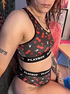 Snapshot of d3luluxx chatting on 03/14/26, 09:37 d3luluxx online show from 03/14/26, 09:37