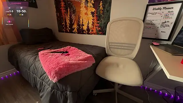 Snapshot of d3luluxx chatting on 03/19/26, 08:02 d3luluxx online show from 03/19/26, 08:02