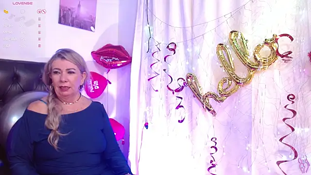 Snapshot of _SARAI_DUPONT chatting on 02/10/25, 01:24  SARAI DUPONT online show from 02/10/25, 01:24