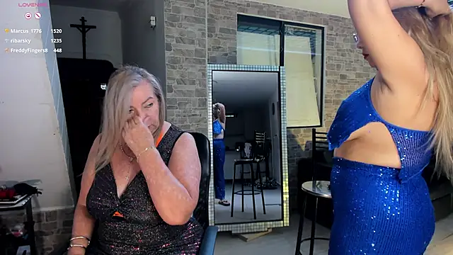 Snapshot of _SARAI_DUPONT chatting on 04/22/26, 10:11 SARAI DUPONT online show from 04/22/26, 10:11