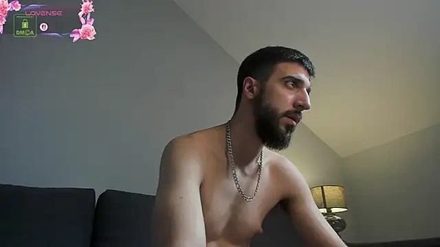 Snapshot of Zeyn_Edwards chatting on 03/14/26, 12:10 Zeyn Edwards online show from 03/14/26, 12:10